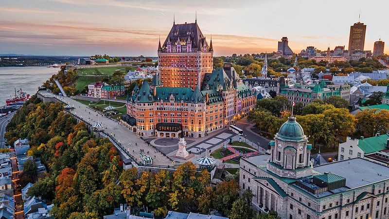 Fairmont Le Château Frontenac lit up in the evening in Old Quebec